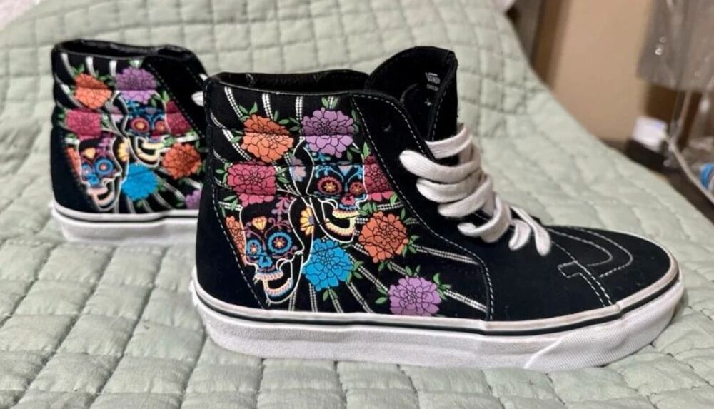 Vans M 6 W 7.5 Sk8-Hi Dia De Los Muertos Day of the Dead Glow in the Dark Shoes